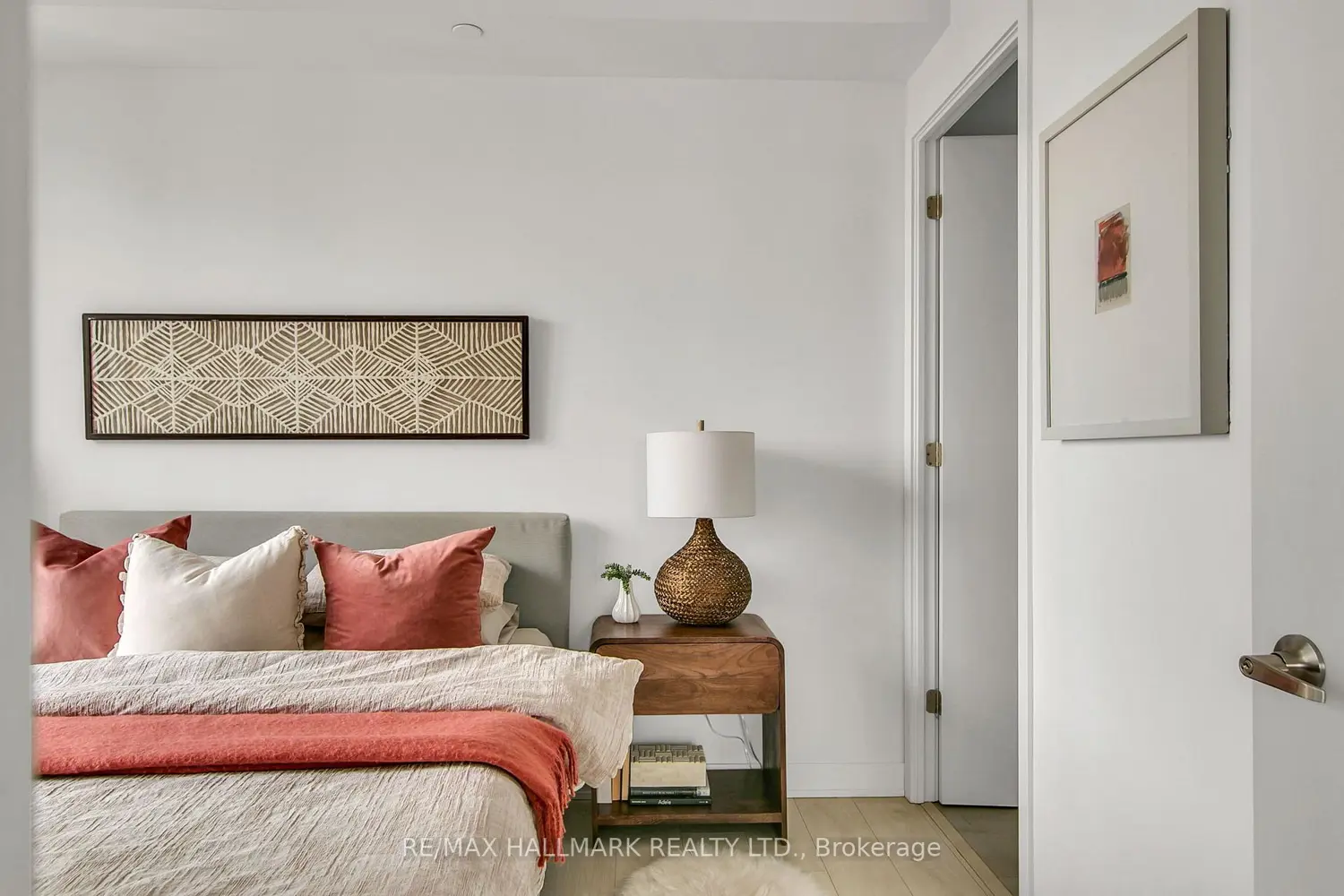Additional image 7 of 35 Tubman Avenue 1021