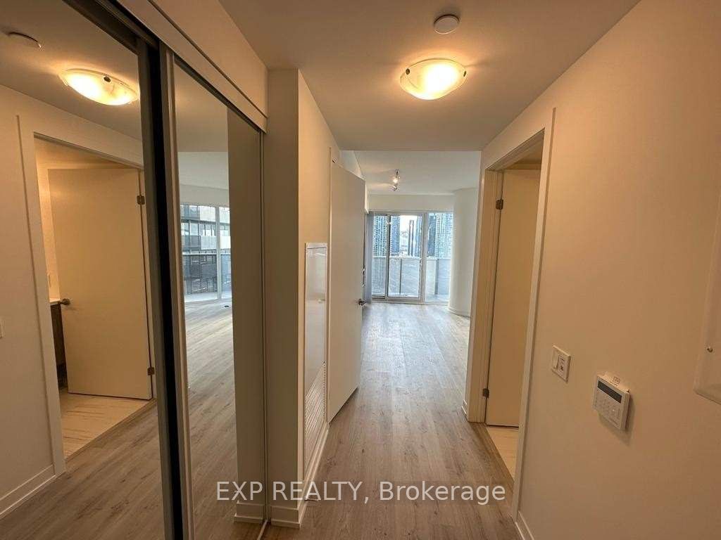 2515-138 Downes Street, Toronto, ON, M5E 0E4