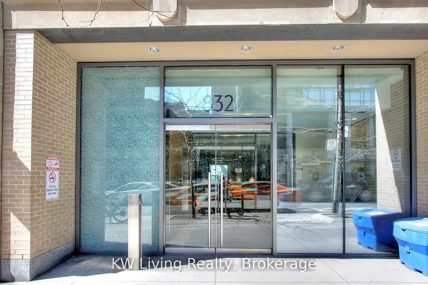 Additional image 3 of 832 Bay Street 1303