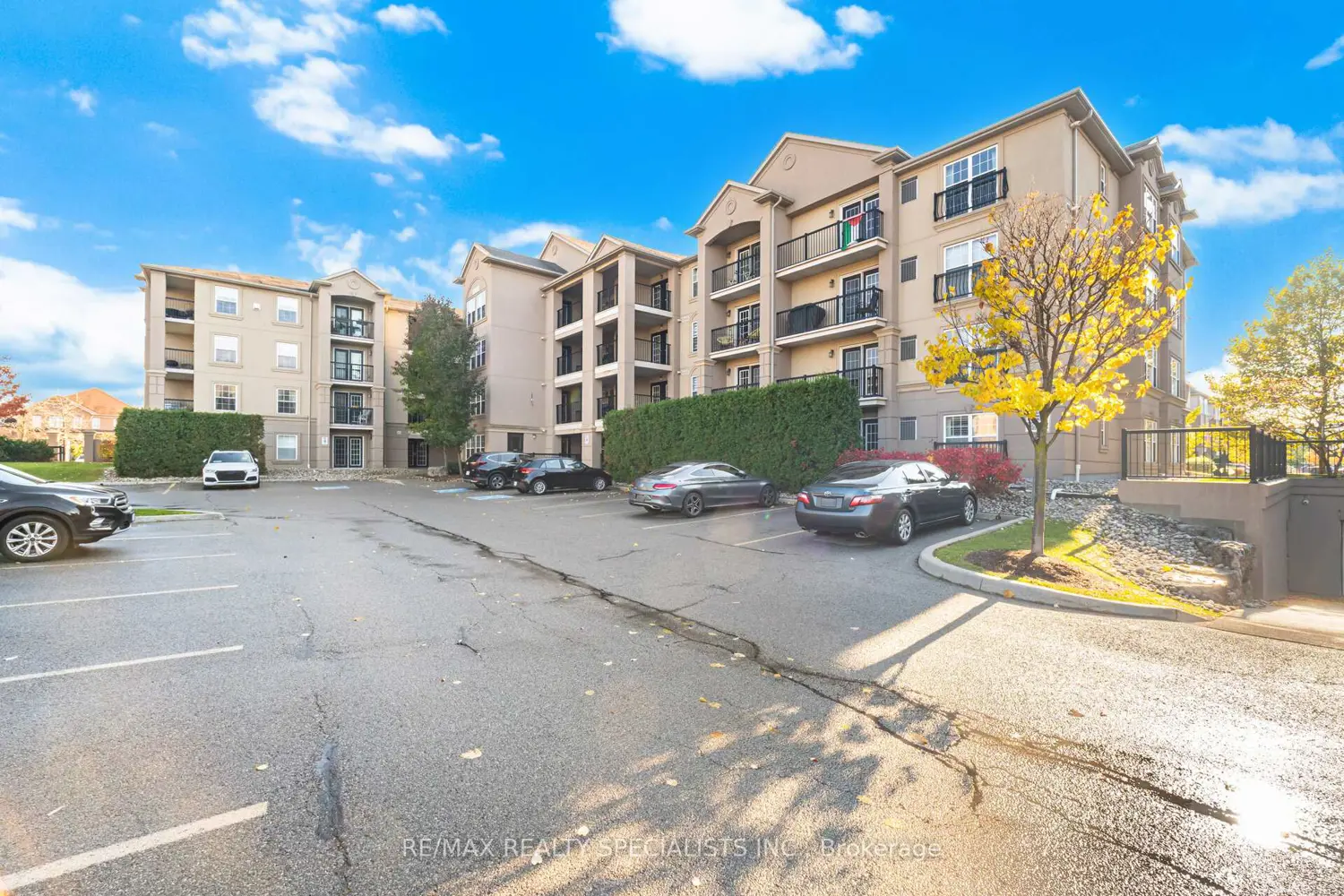 1350 Main Street 412