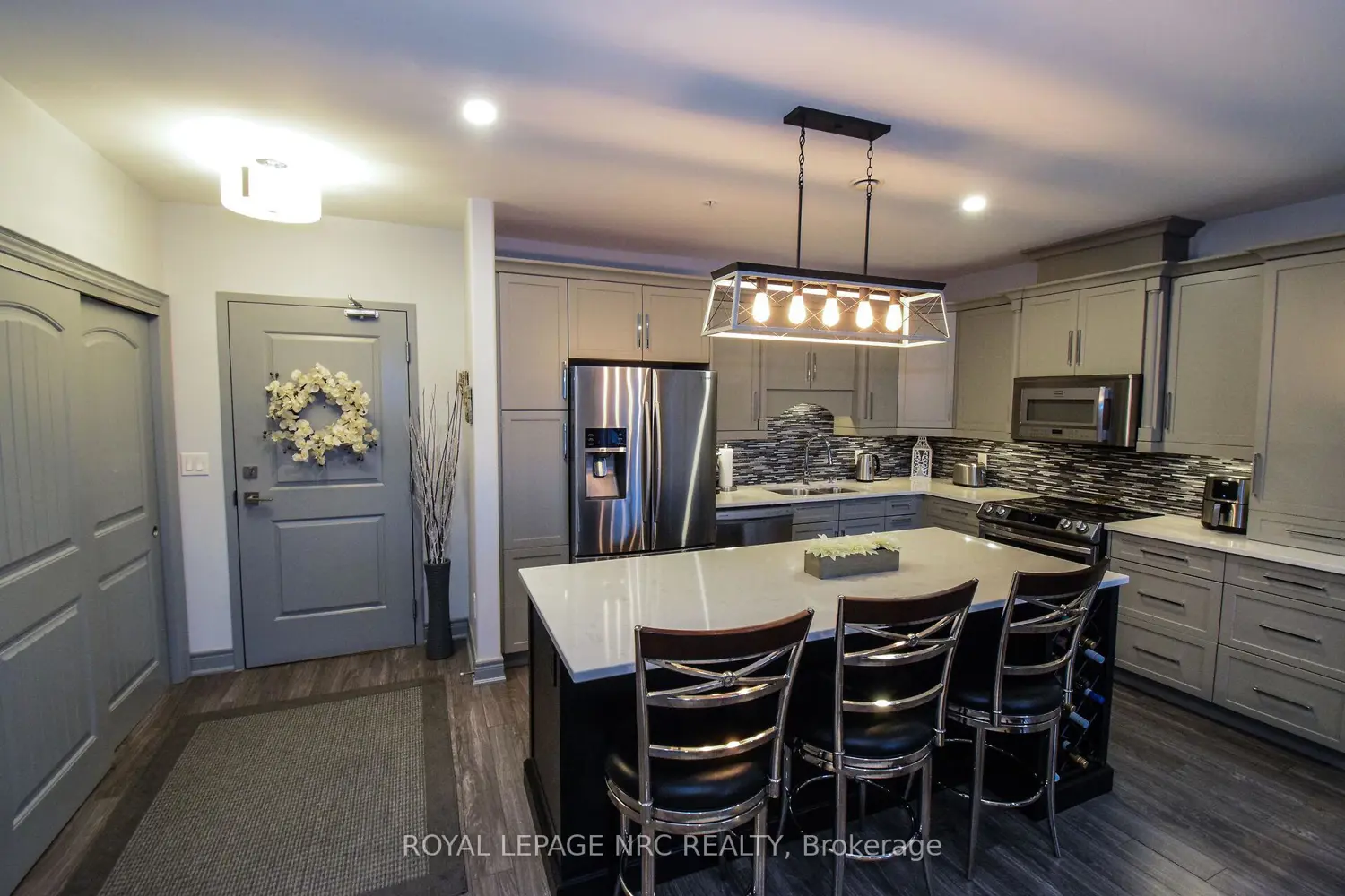 Additional image 3 of 379 Scott Street 305
