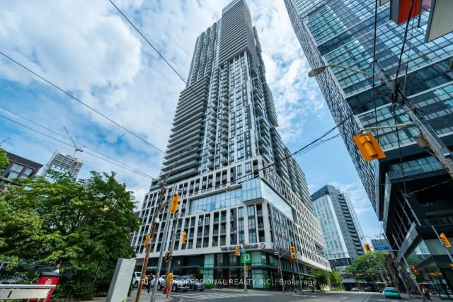 251 Jarvis Street 3605