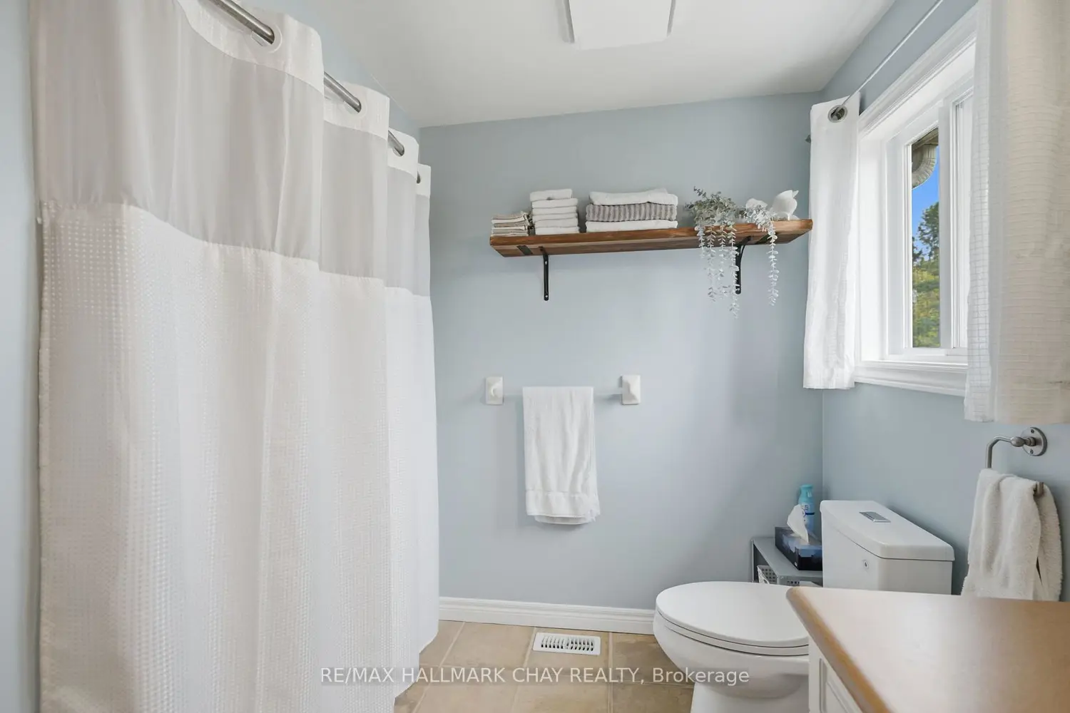 Additional image 10 of 17 Armeda Clow Crescent