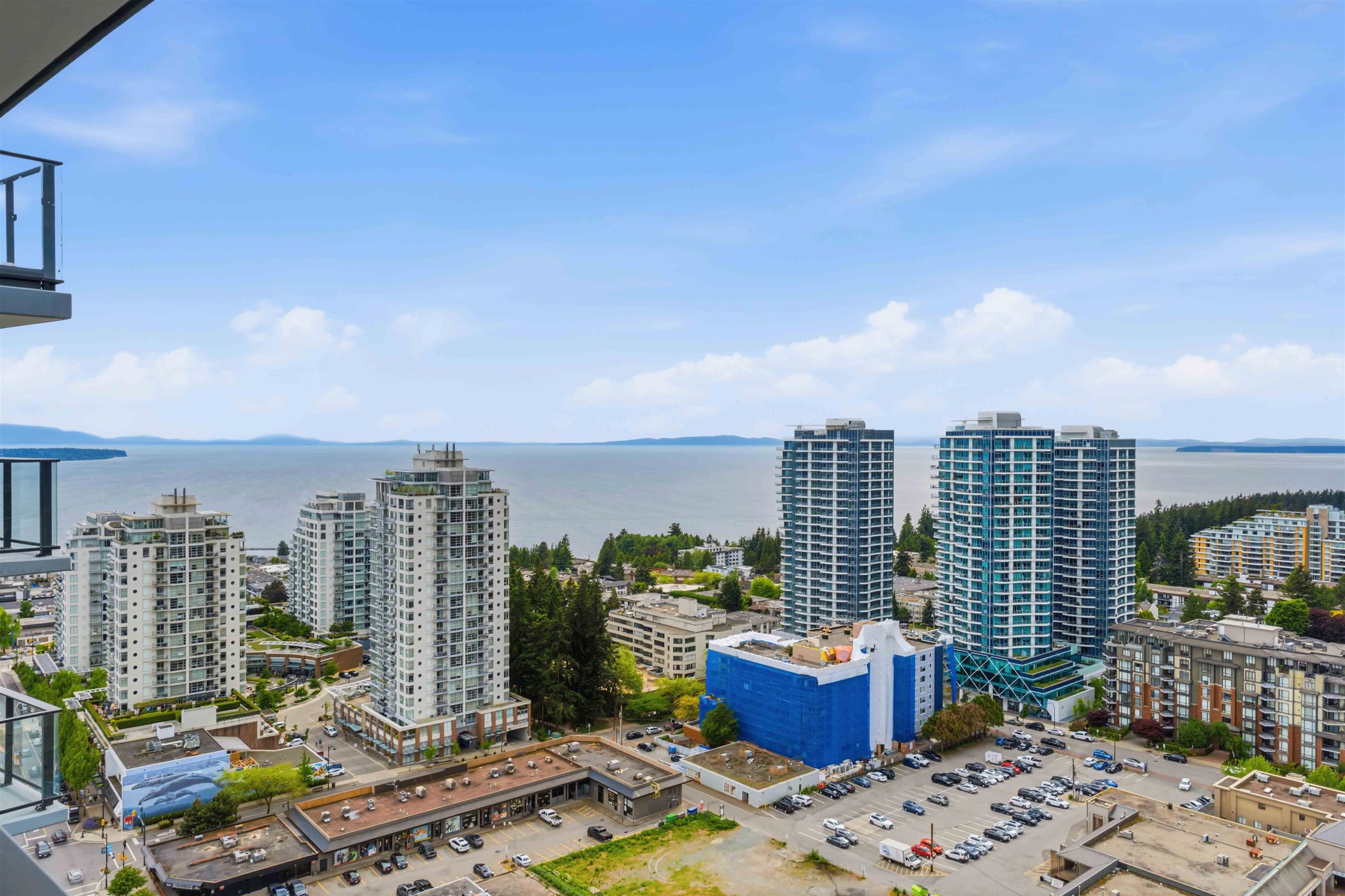 2406-1588 Johnston Road, Surrey, BC, V4B 0C5