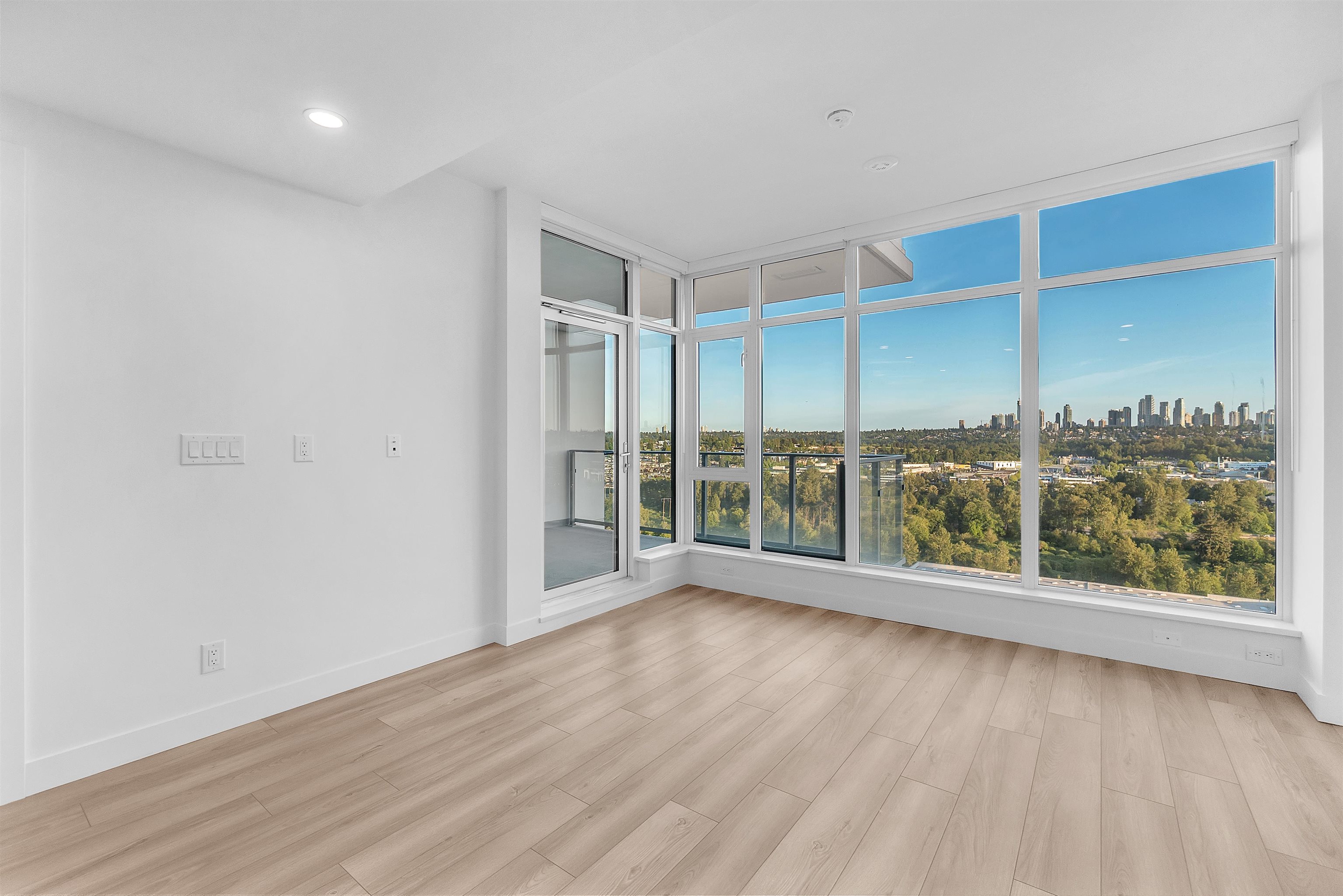 Additional image 2 of 2406-2381 Beta Avenue, Burnaby, BC, V5C 0P7