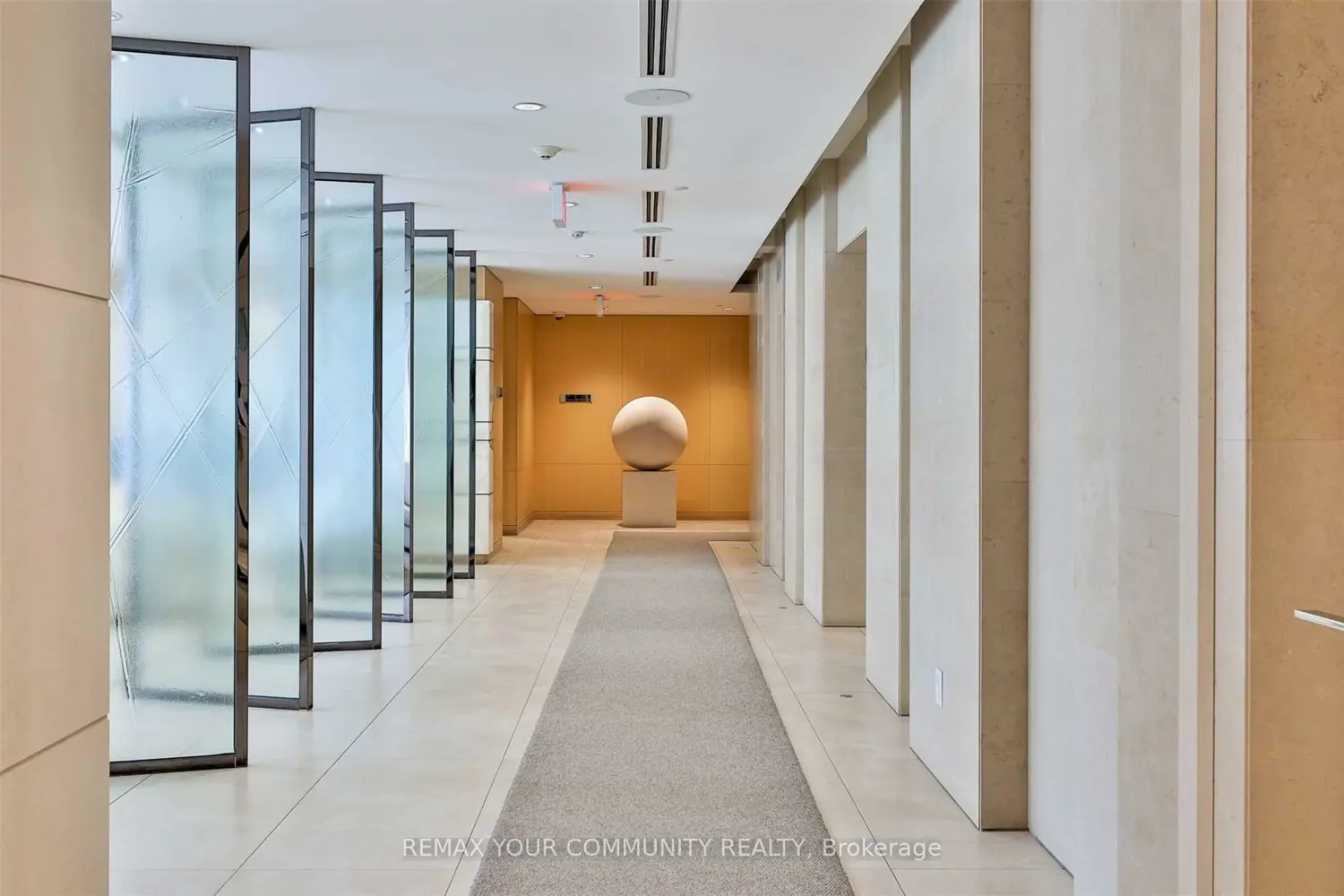 Additional image 17 of 120 Harrison Garden Boulevard 533