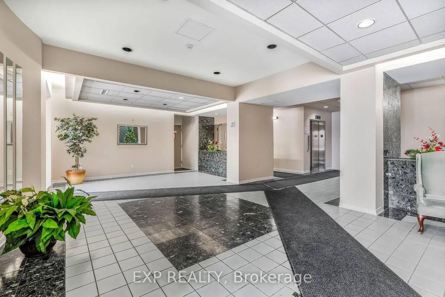 330 Centrum Boulevard 510 photo 2