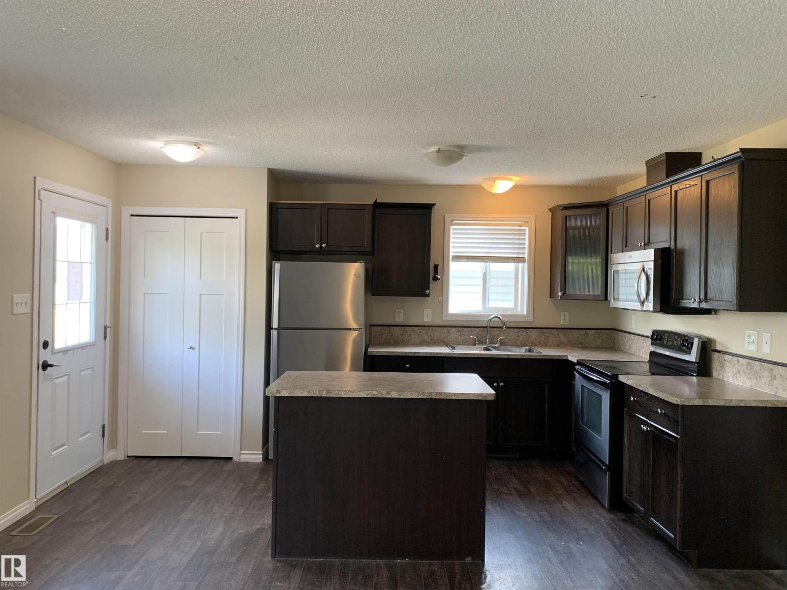 Additional image 2 of 11824 93 Street NW, Edmonton, AB, T5G1E3