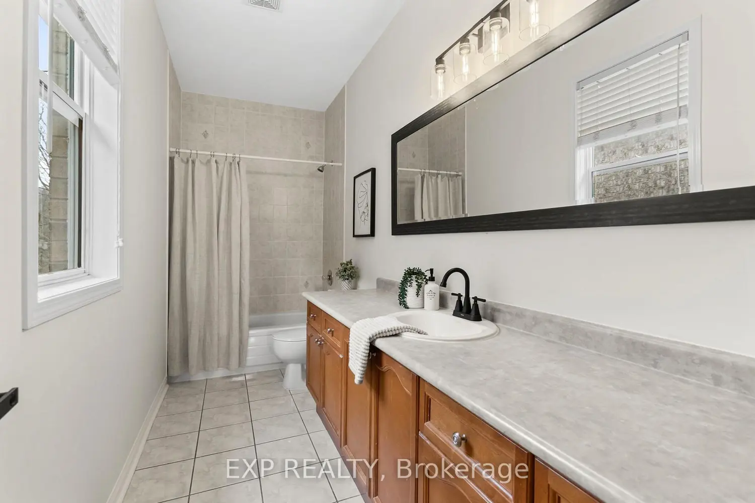 Additional image 11 of 106 Arborglen Drive