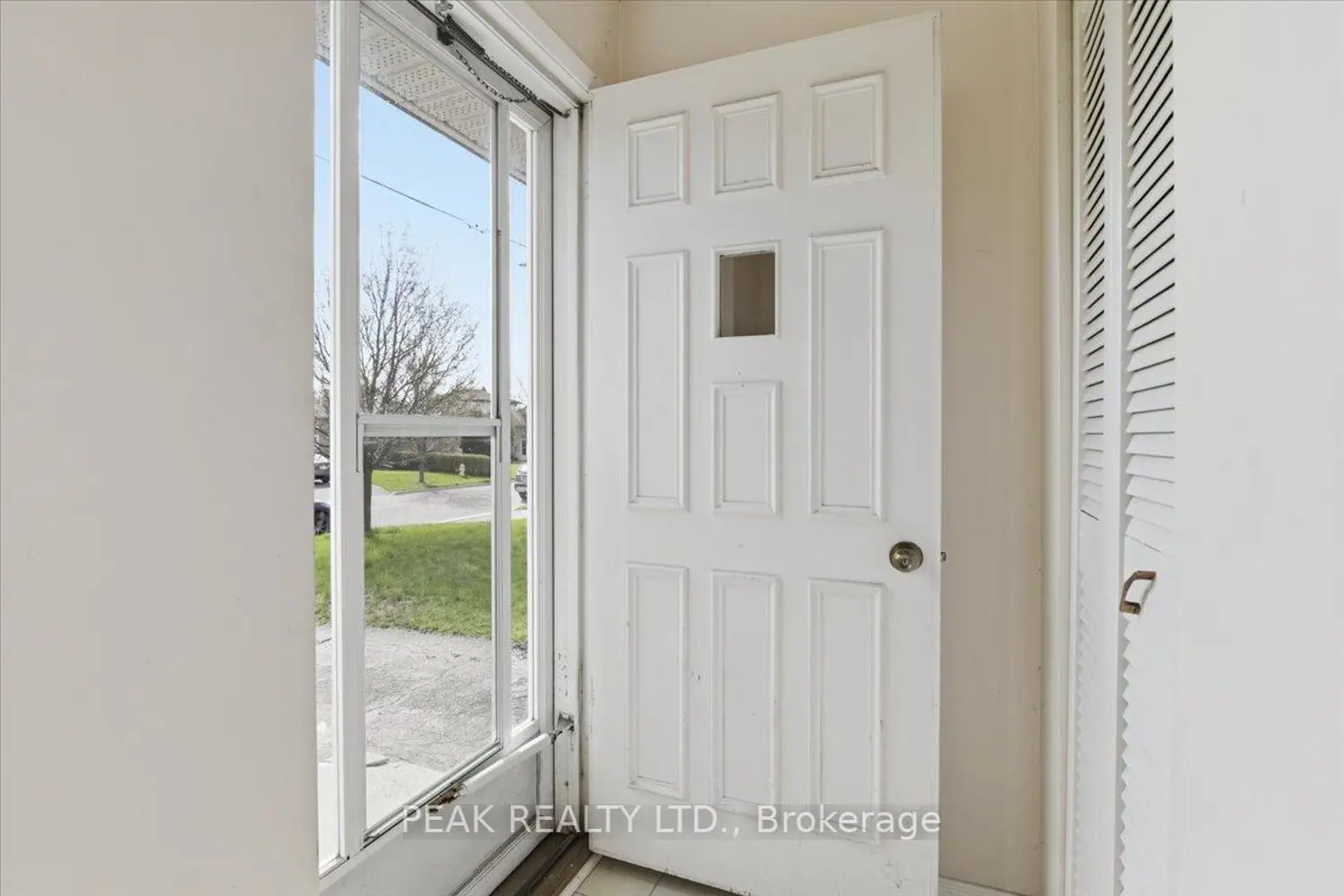 Additional image 5 of 644 Perry Crescent