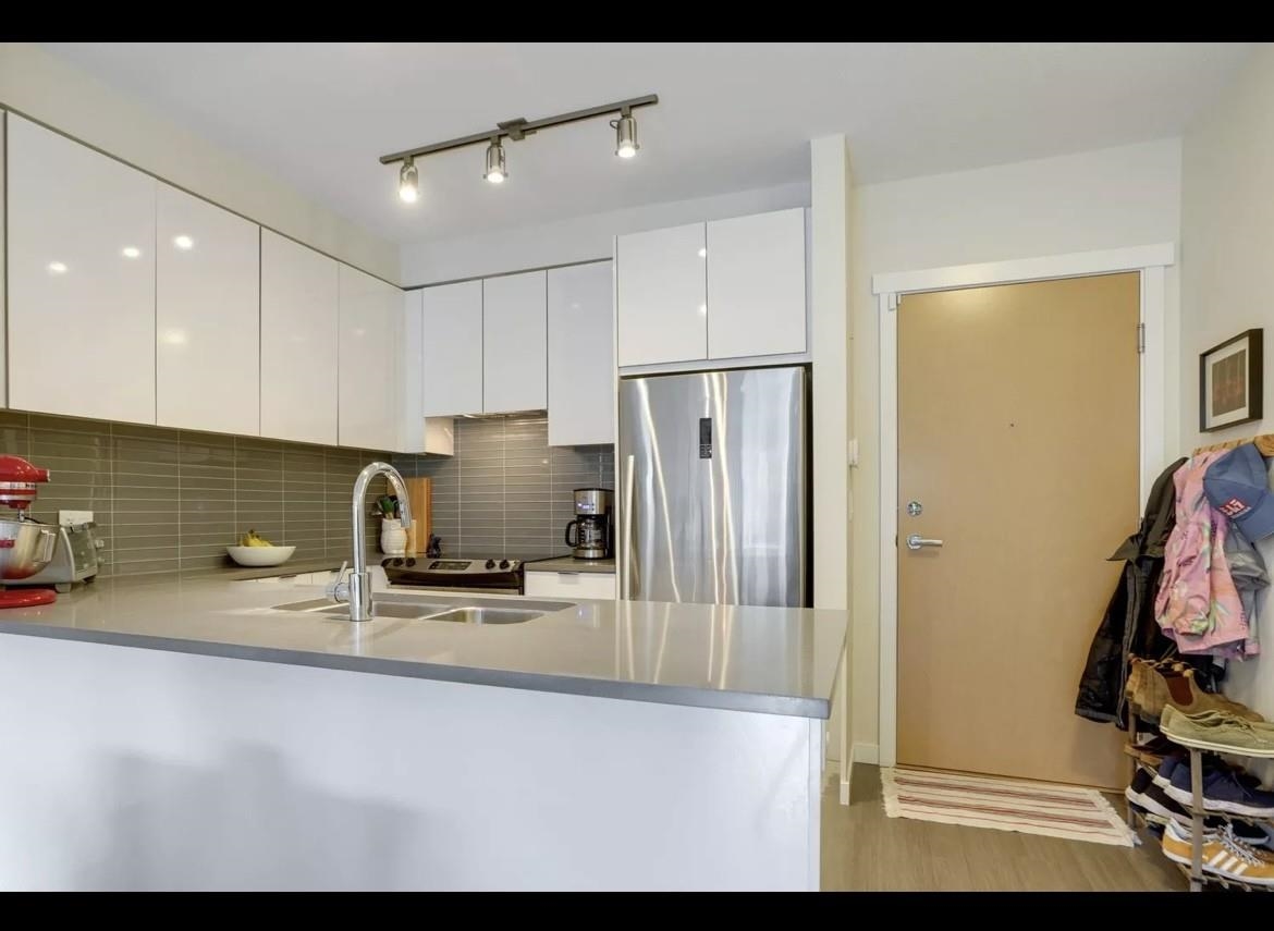 Additional image 5 of 103-9877 University Crescent, Burnaby, BC, V5A 0A7
