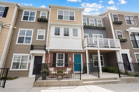 Additional image 9 of 8 Sherwood Row NW, Calgary, AB, T3R 0X1
