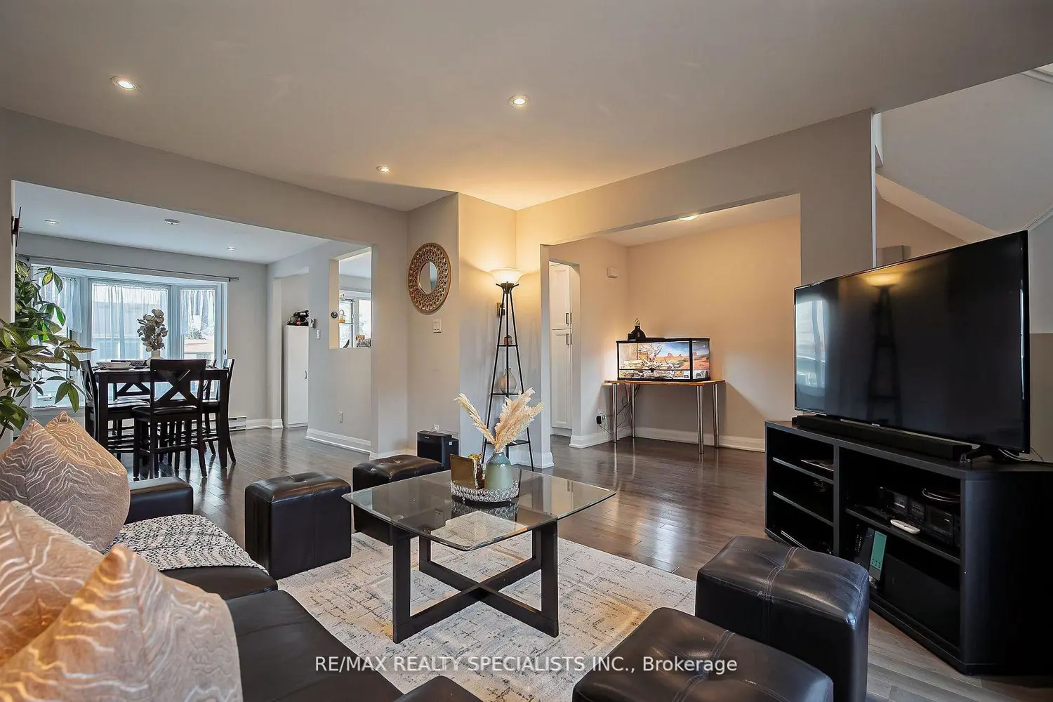 Additional image 7 of 6780 Formentera Avenue #8