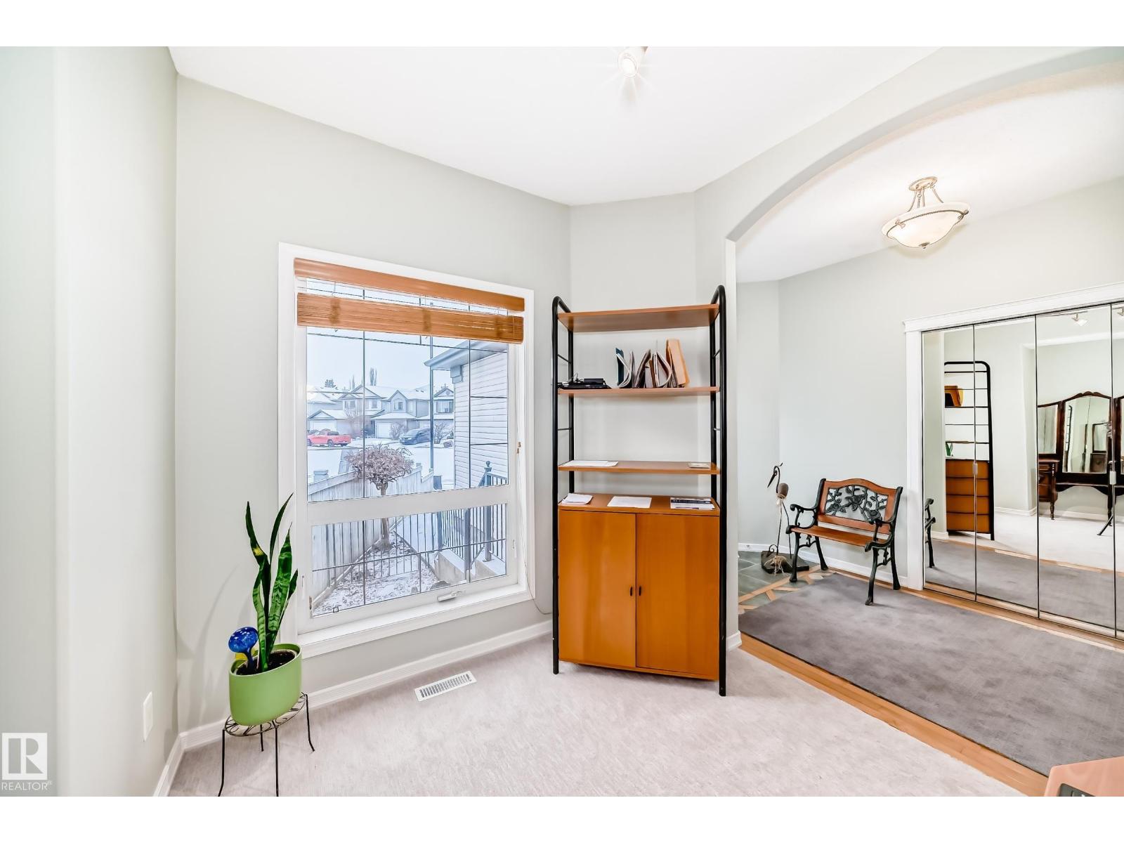 Additional image 6 of 576 Glenwright Crescent NW, Edmonton, AB, T5P4E6