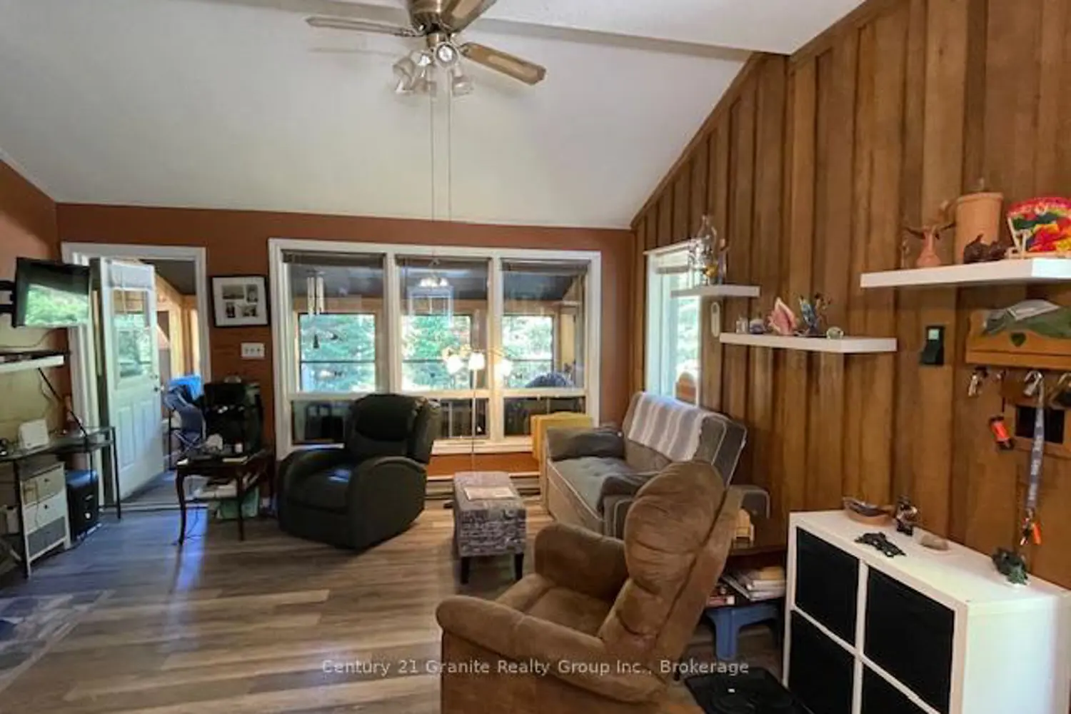 Additional image 4 of 1052 Kensington Road
