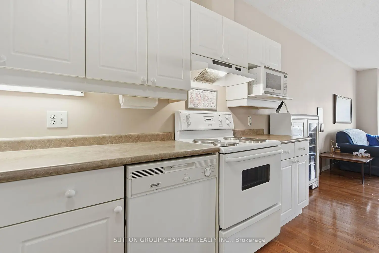 Additional image 7 of 1555 Highbury Avenue 41