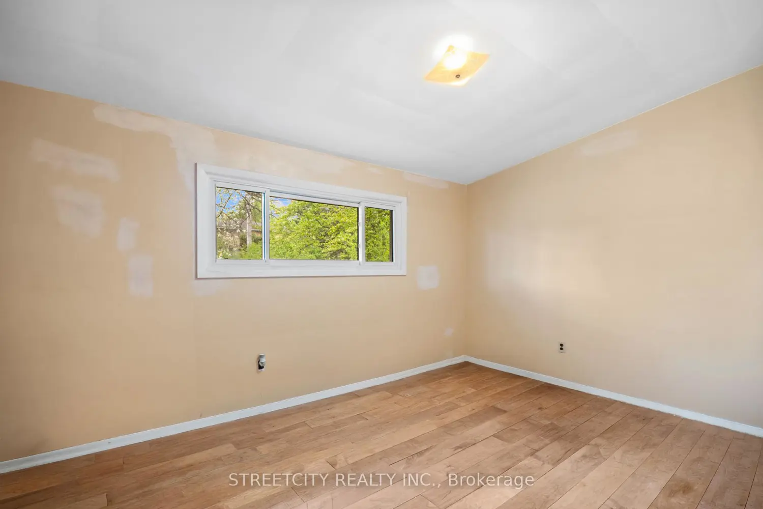 Additional image 8 of 776 Sunninghill Avenue