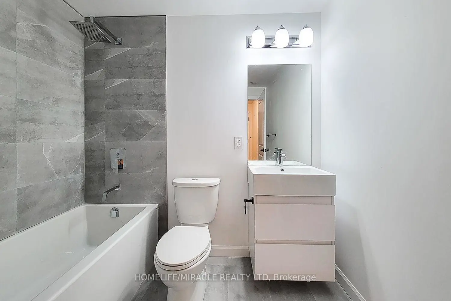 Additional image 16 of 7 Erie Avenue 609