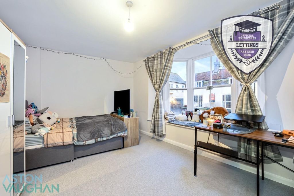 3 bed flat to rentSt James Street, Brighton BN2
