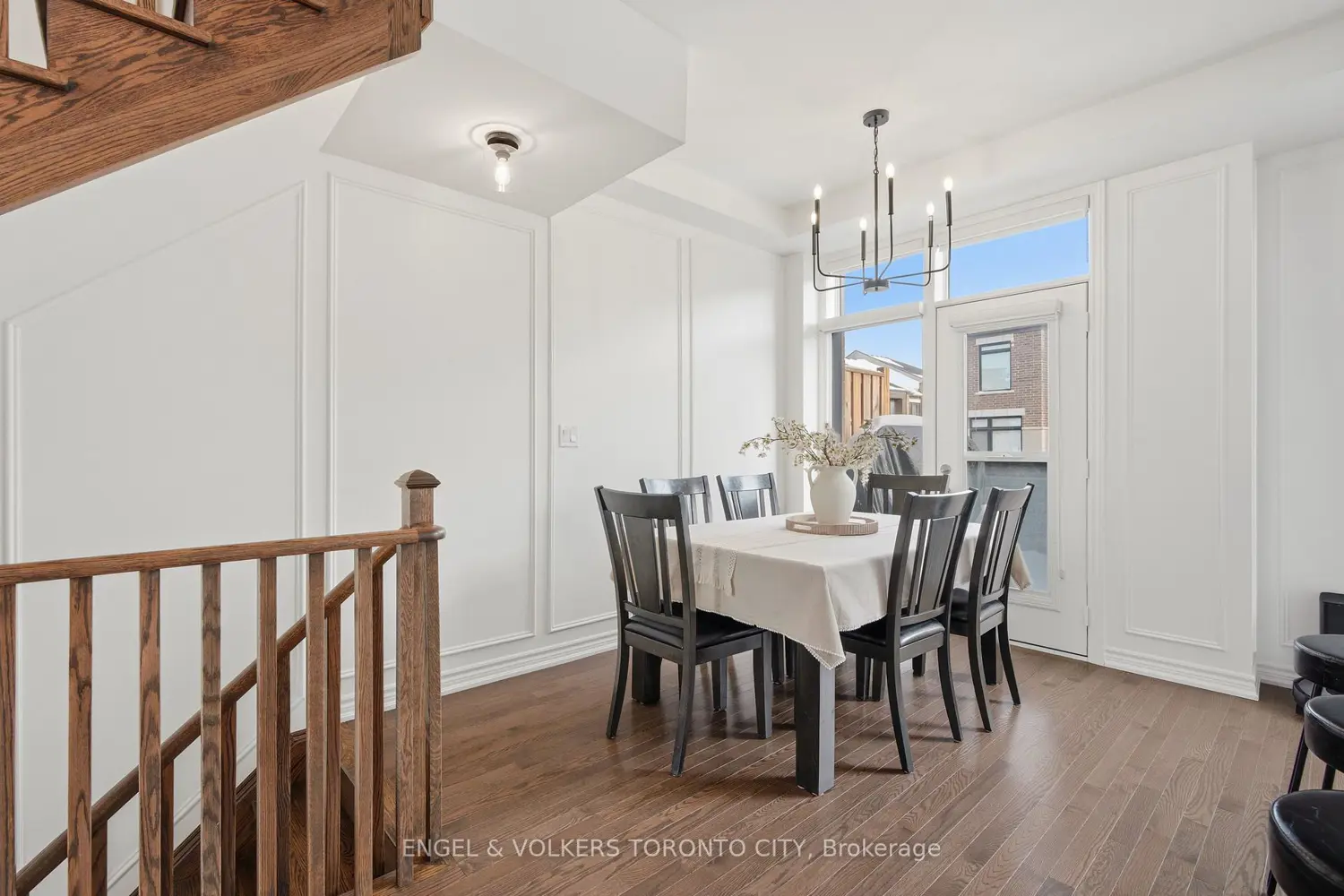 Additional image 5 of 43 Holyrood Crescent