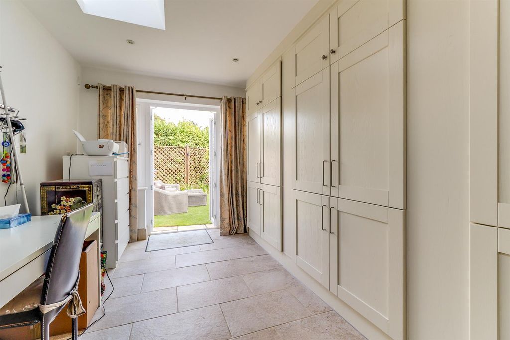 Additional image 12 of 5 bed detached house to rentLansdown, Cheltenham GL51