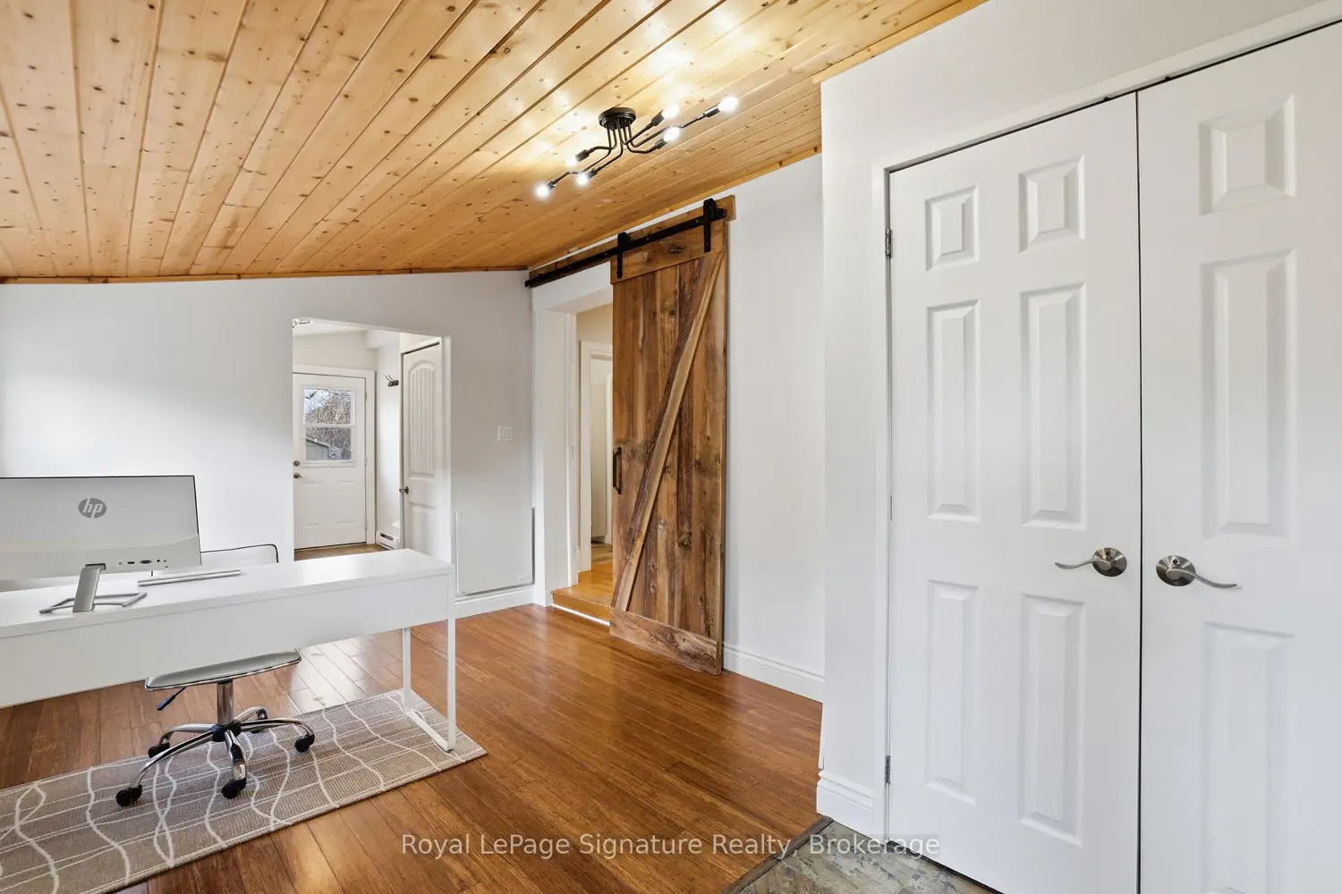 639 Saint Marie Street photo 4