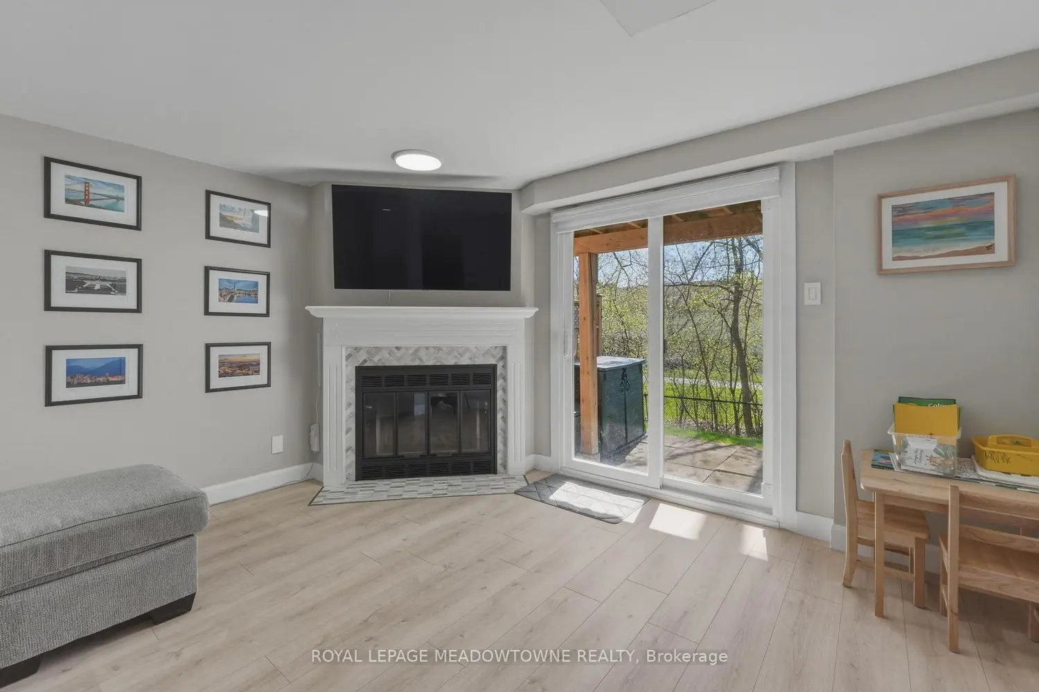 Additional image 5 of 2272 Mowat Avenue 37