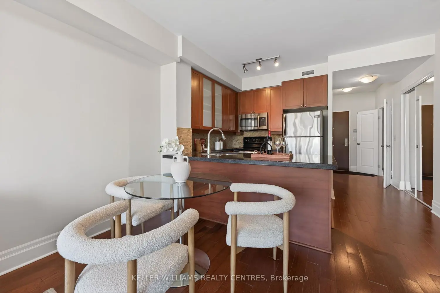 Additional image 12 of 57 Upper Duke Crescent 304