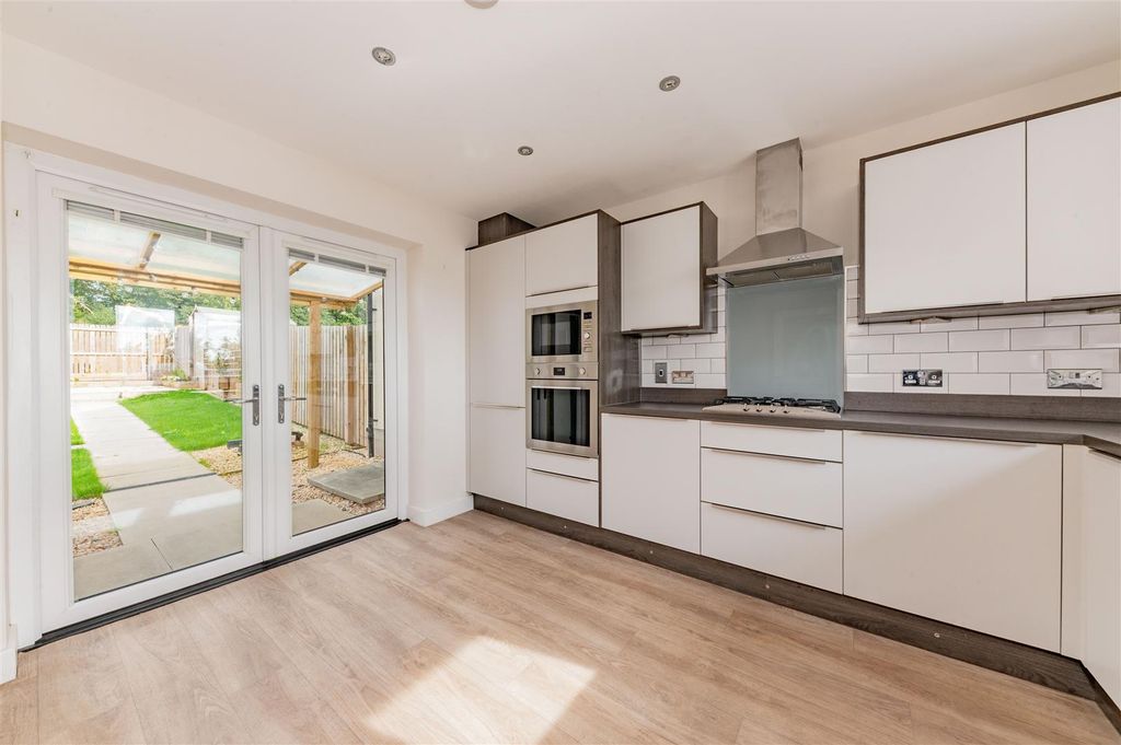Additional image 6 of 3 bed terraced house to rentGrayfaulds Road, Dundee DD2