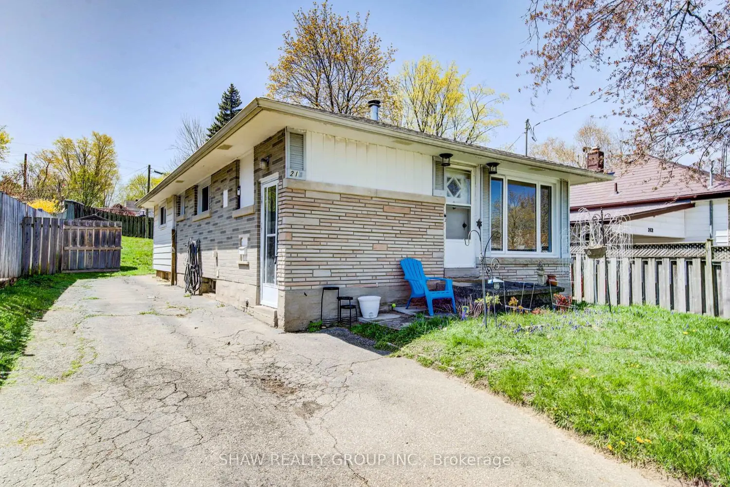 216 Hungerford Road