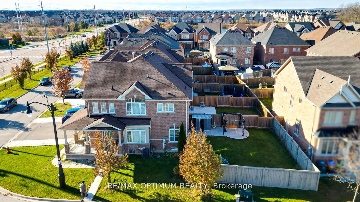 39 Divinity Circle, Brampton, ON, L7A 3Y4 photo 3