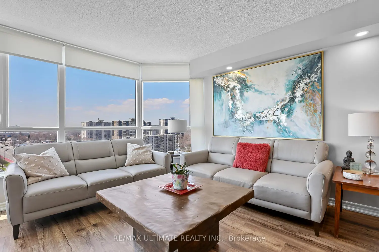 Additional image 4 of 3231 Eglinton Avenue 1205B