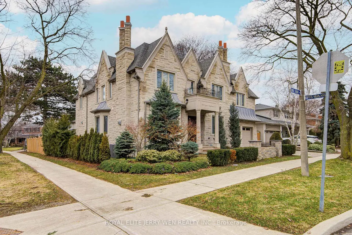 300 Upper Highland Crescent