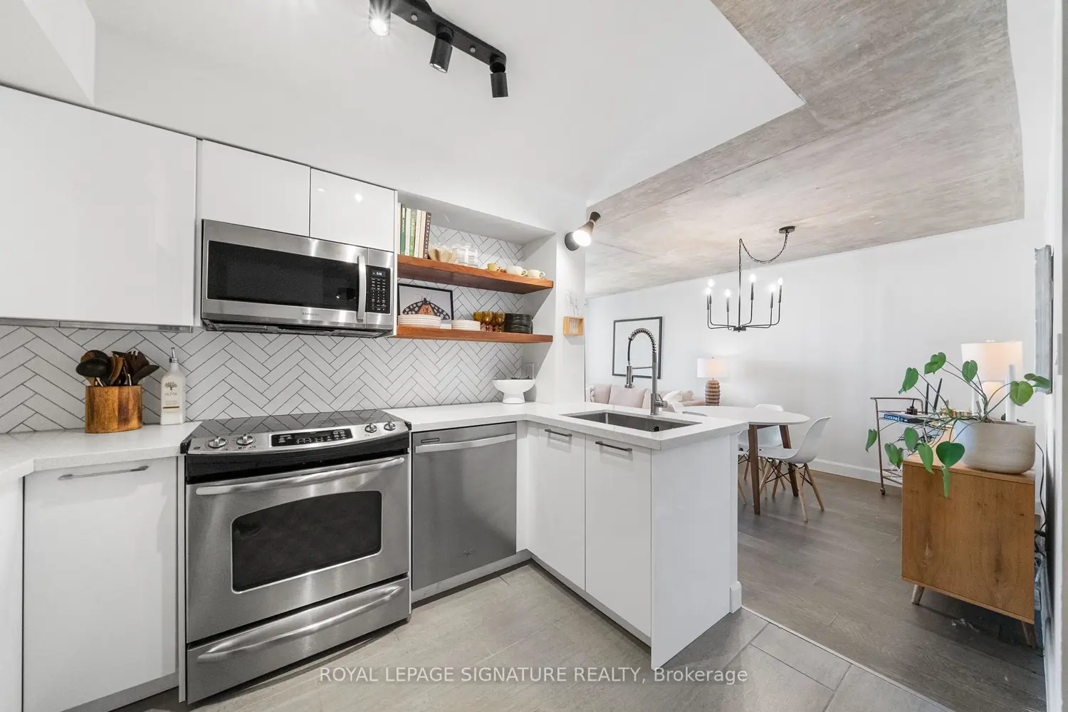 Additional image 11 of 1369 Bloor Street 1402