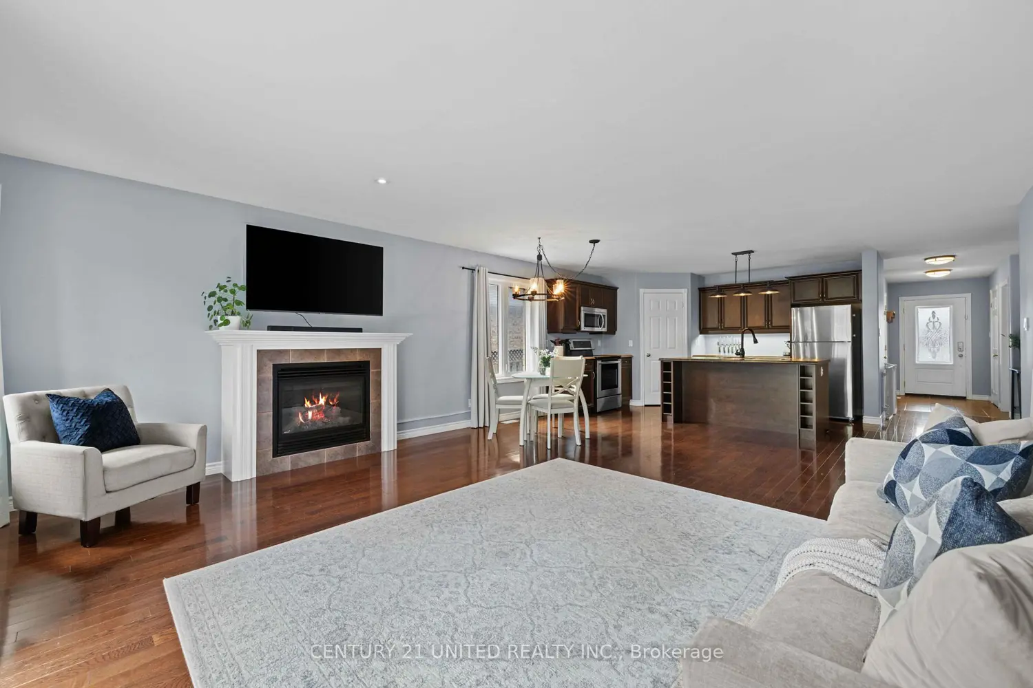Additional image 5 of 385 Bianco Crescent