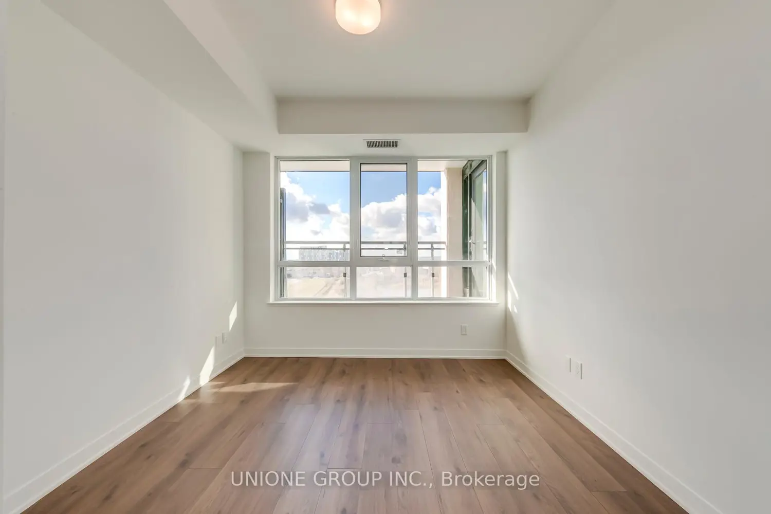 Additional image 10 of 405 Dundas Street 407