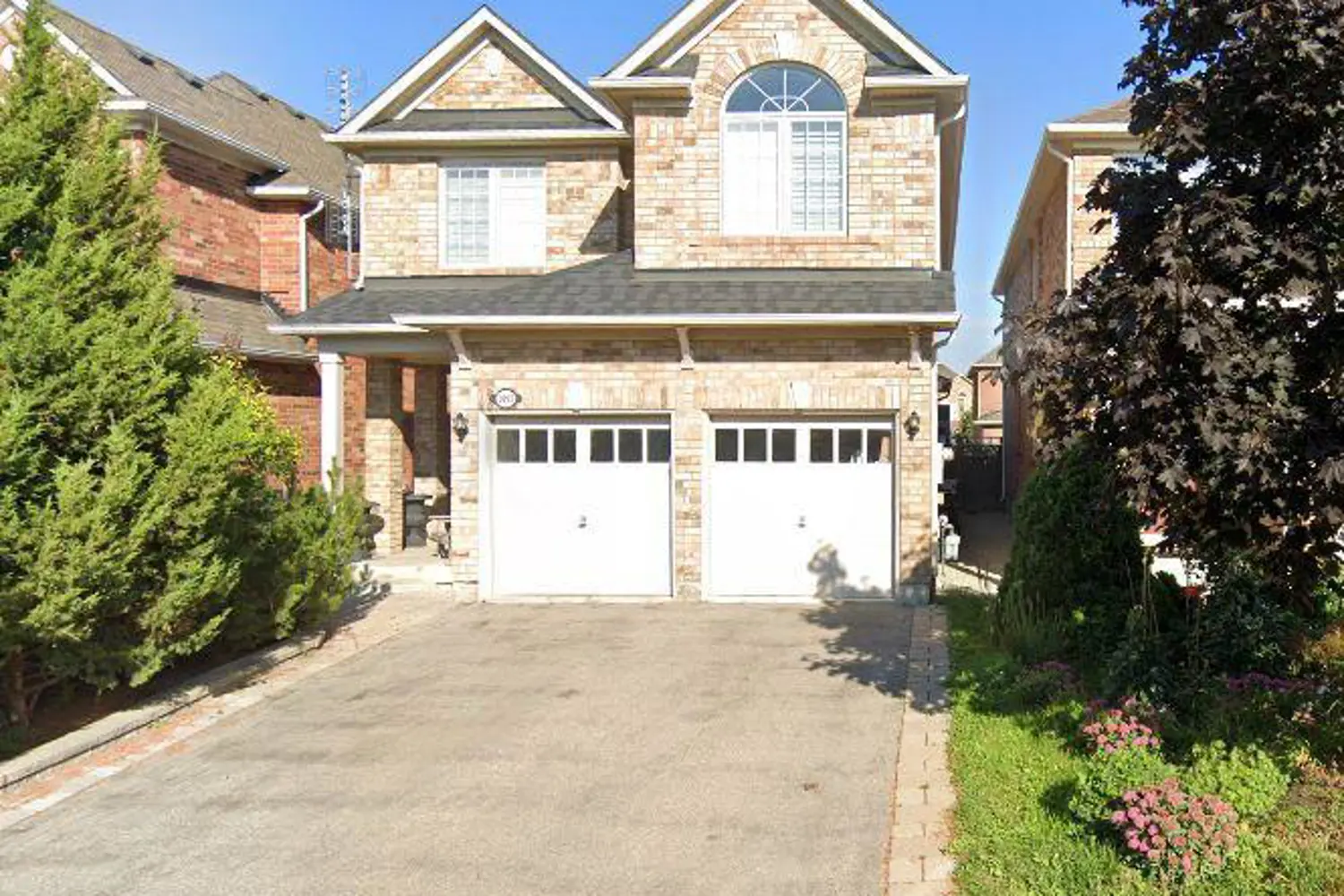 3895 Henrietta Way