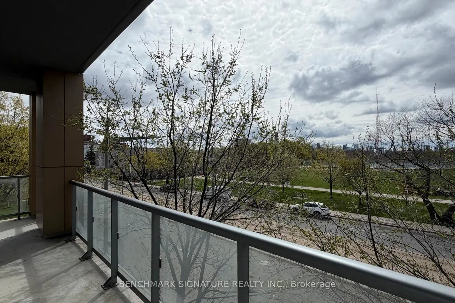 Additional image 19 of 6 Parkwood Avenue Th106