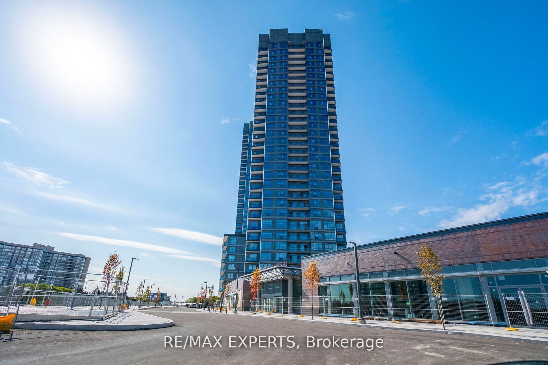 Additional image 3 of B1504-50 Upper Mall Way, Vaughan, ON, L4J 0L8