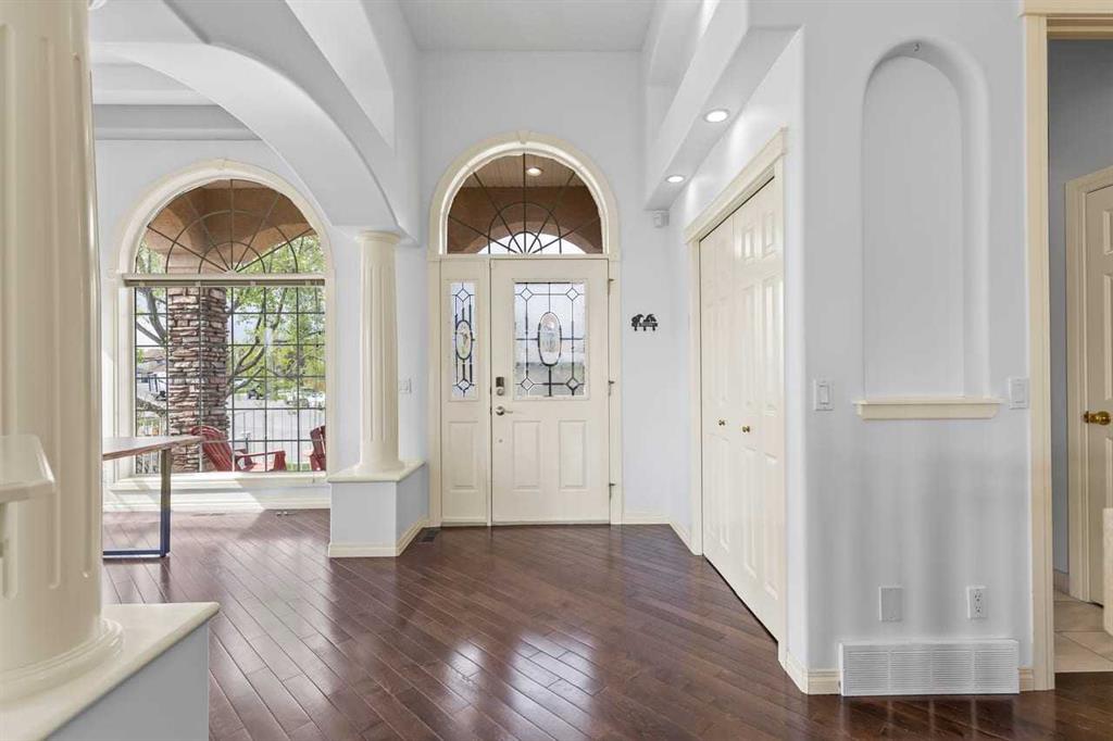 Additional image 6 of 72 Strathlea Place SW, Calgary, AB, T3H 4T5