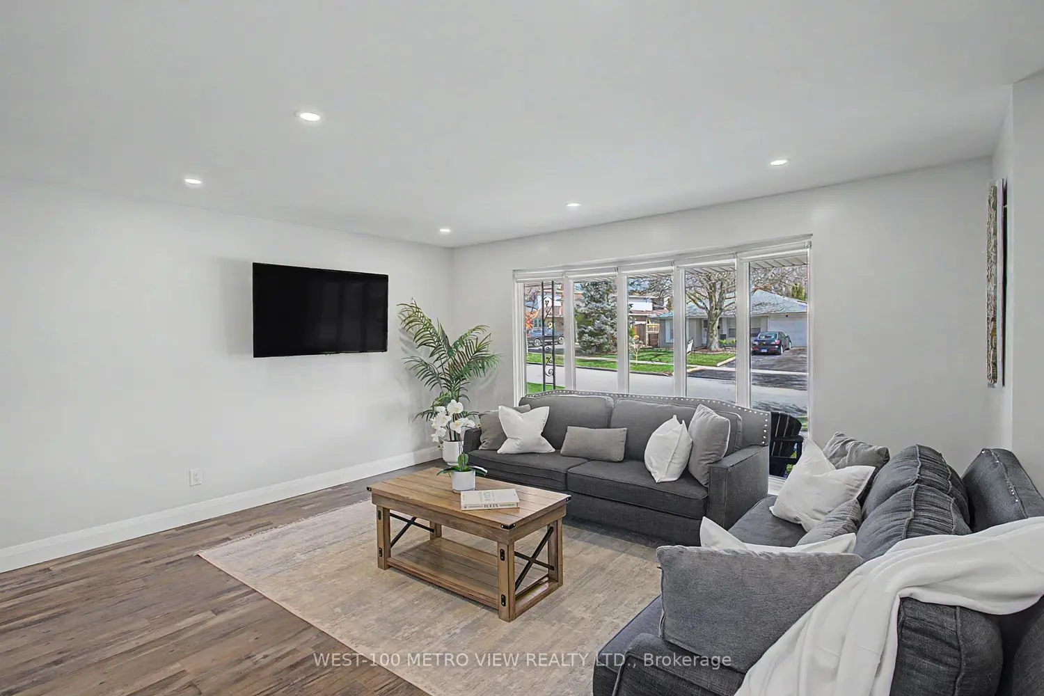 Additional image 5 of 2144 Sandringham Drive
