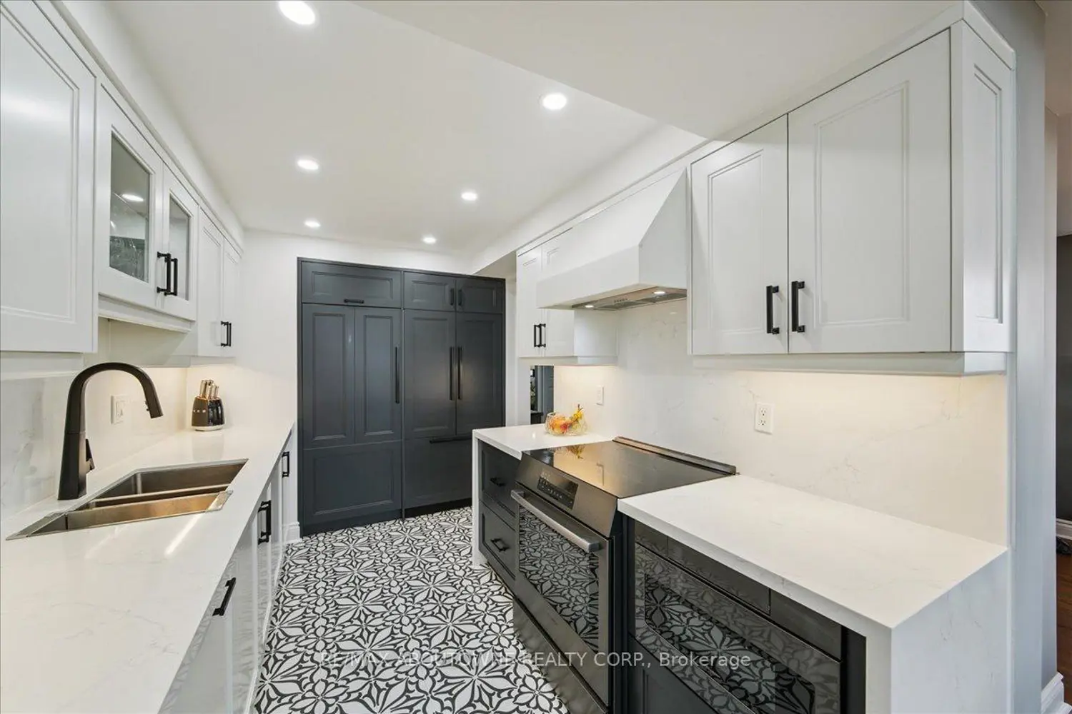 Additional image 8 of 550 Webb Drive 2603