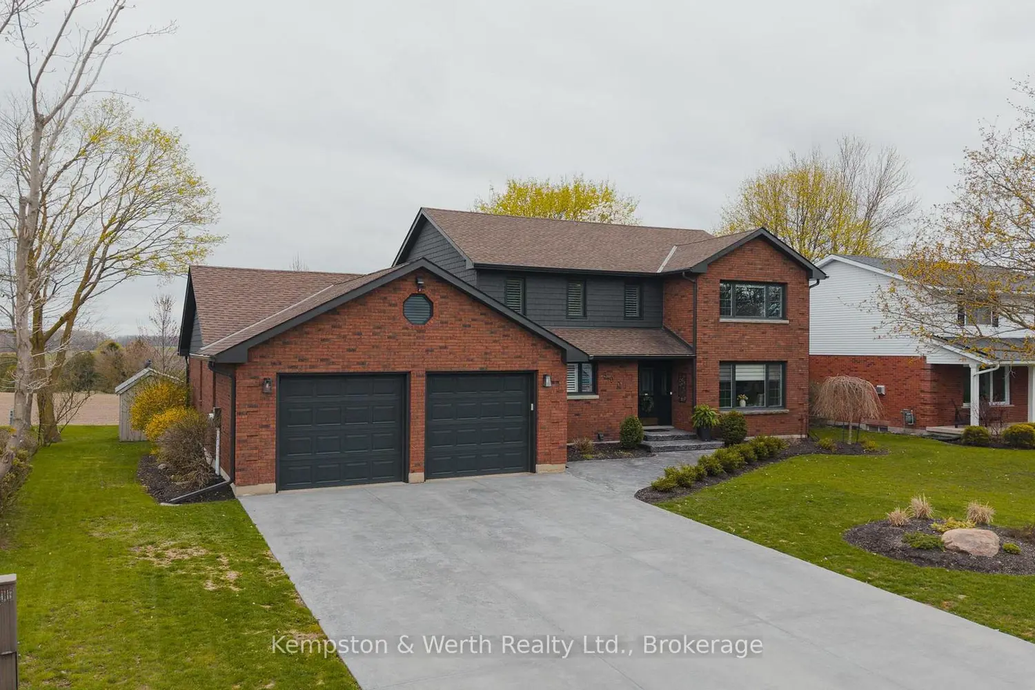 Additional image 12 of 890 Perkin Crescent