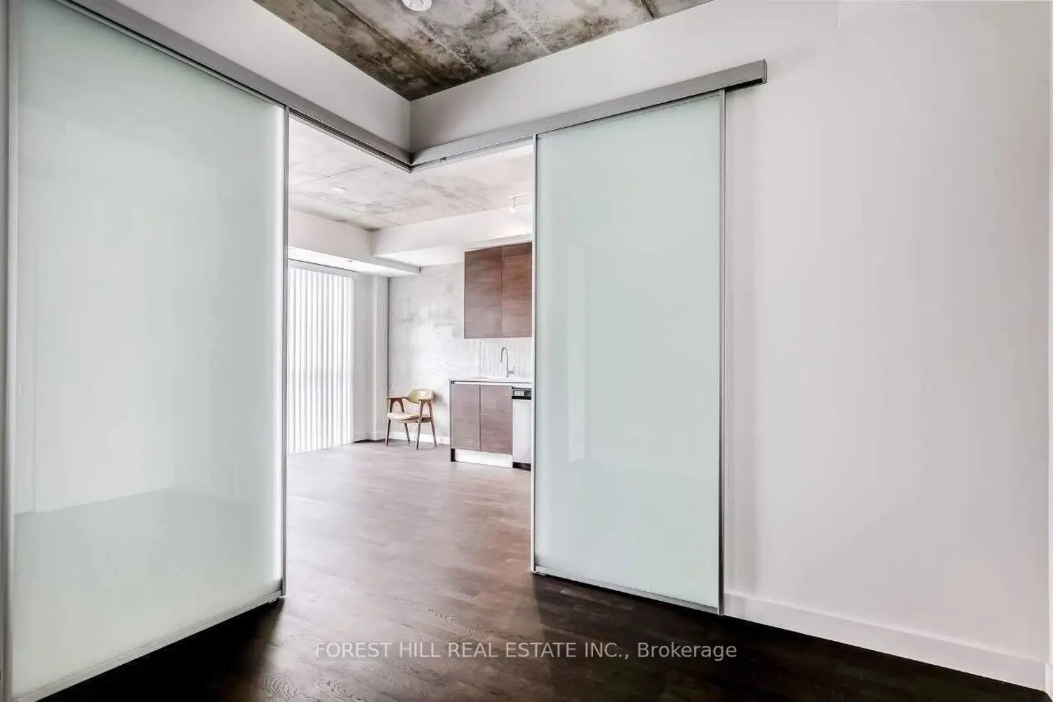 Additional image 9 of 246 Logan Avenue 212