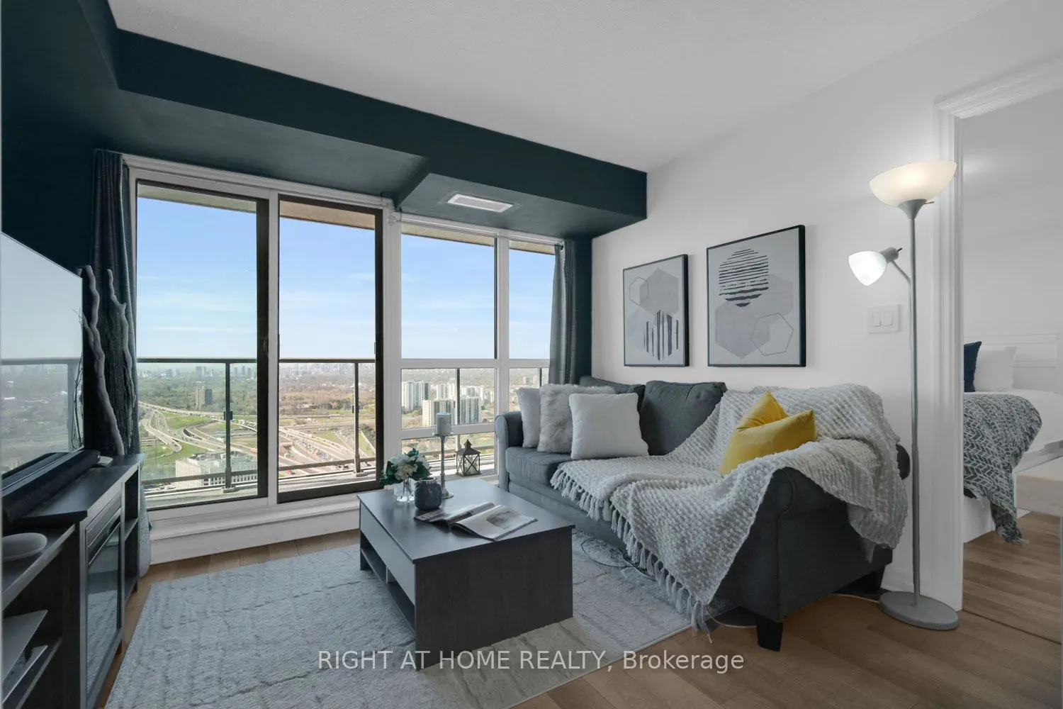 2015 Sheppard Avenue 3801