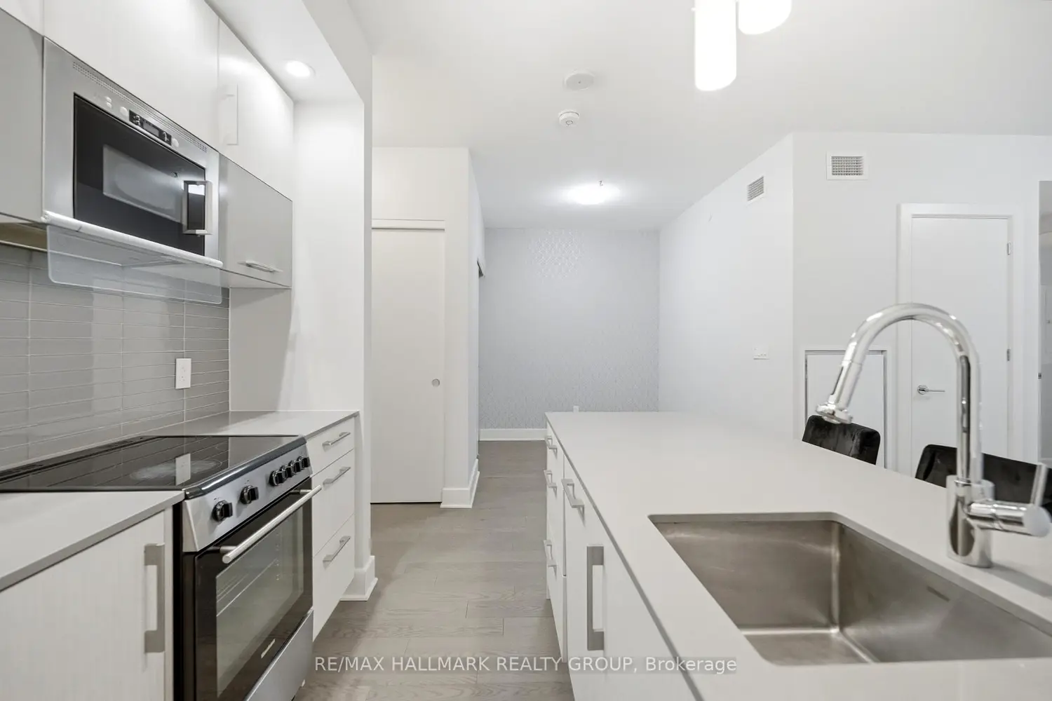Additional image 8 of 255 Bay Street 106