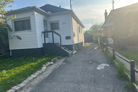 Additional image 8 of (Main)-60 Phillip Avenue, Toronto, ON, M1N 3R2