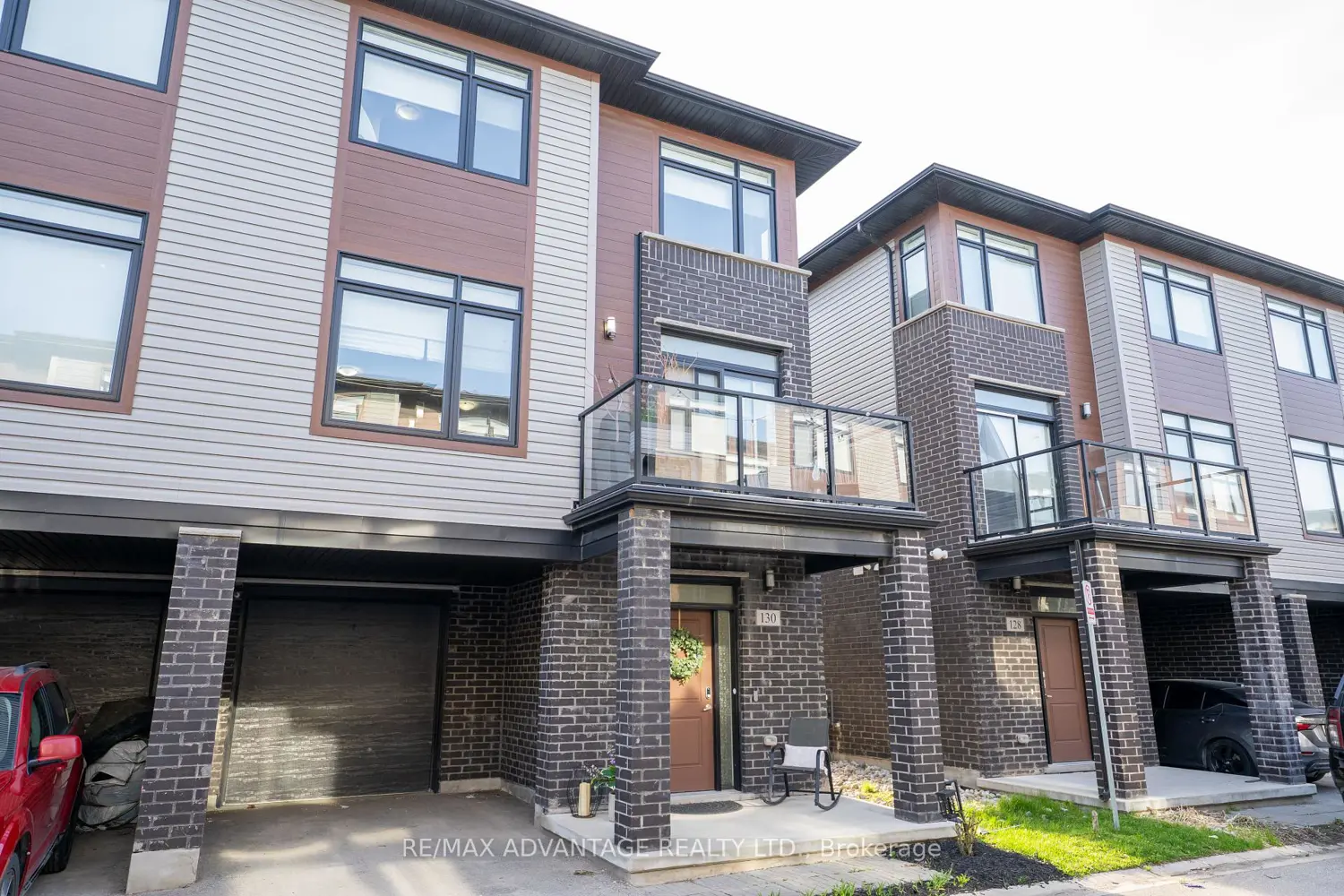 3260 Singleton Avenue 130
