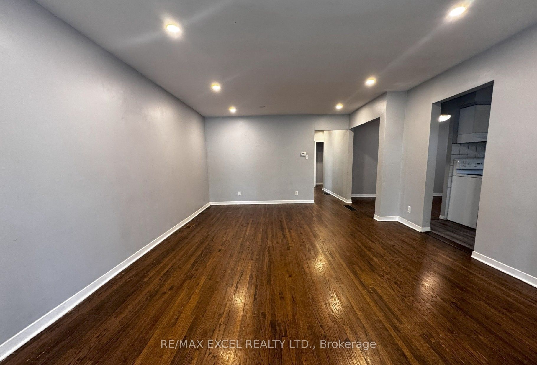 Additional image 3 of Main-244 Demaine Crescent, Richmond Hill, ON, L4C 2W5