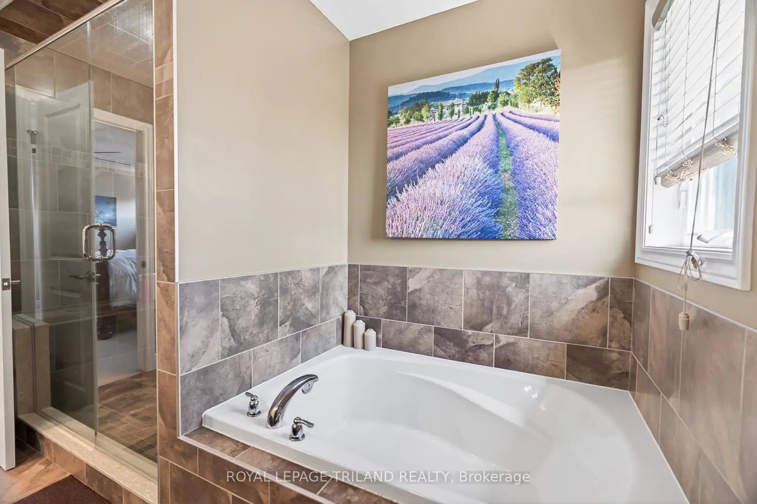 Additional image 13 of 40 Fieldstone Crescent